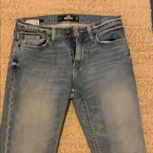 Hollister skinny jeans epic flex 28/30 like new